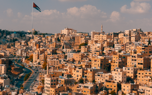 From the heart of the Jordanian capital, Amman, we offer you the best Arabic language education programs.

