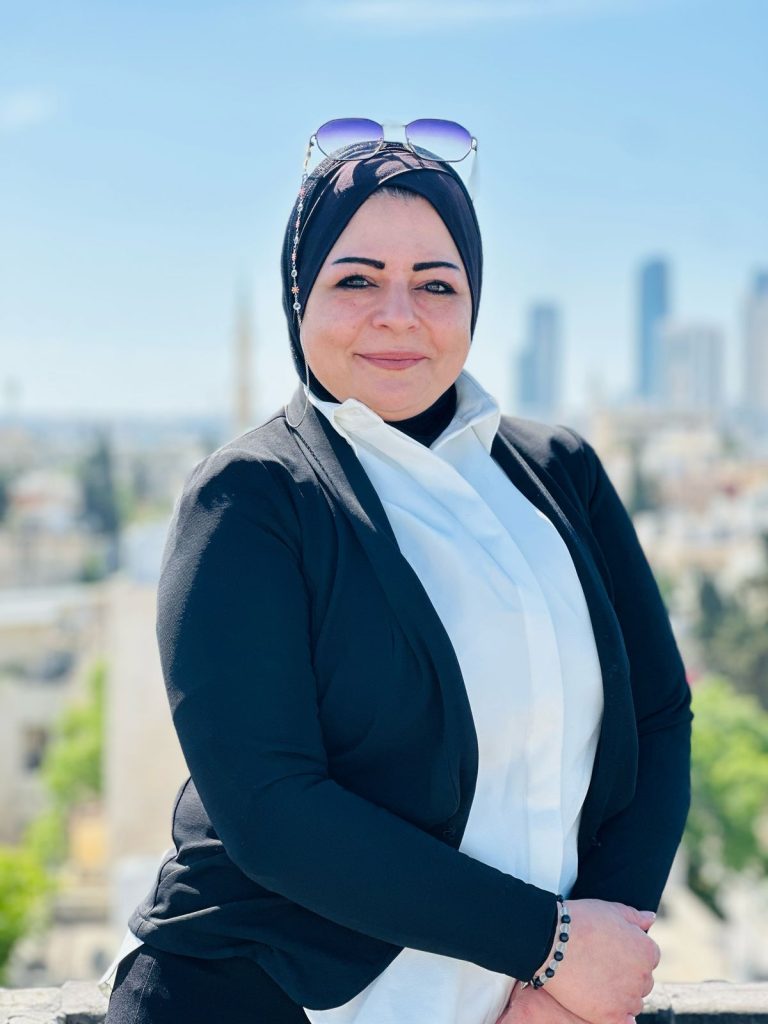 Teacher Lamyaa Al Taiba, an experienced Arabic language teacher at Misbah Center in Amman 