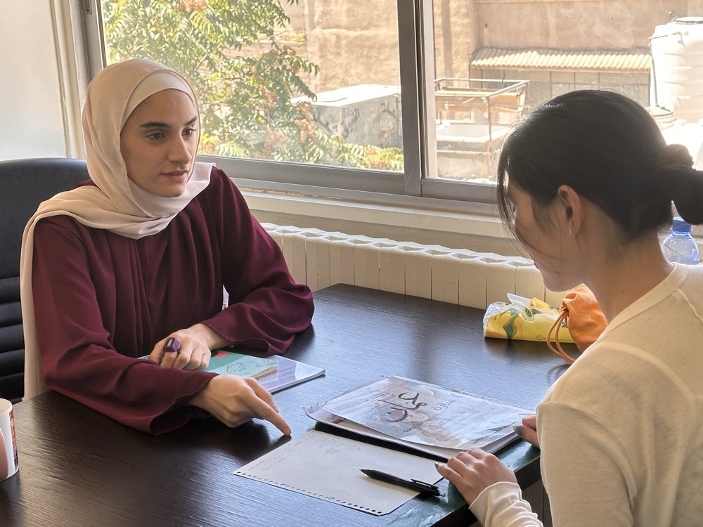 A one-to-one Levantine Arabic lesson at Misbah Center in Amman